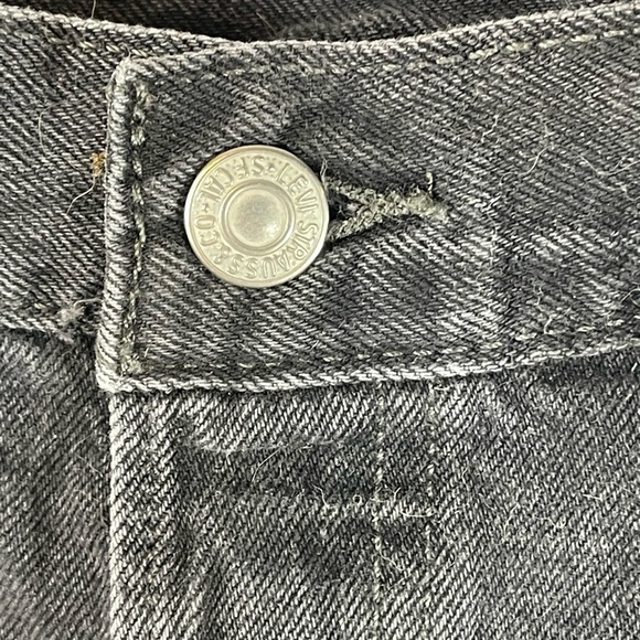 NEW Levi’s 501 Distressed Denim Jean Shorts Sz 32 High Rise Black Button Fly. - Picture 3 of 8
